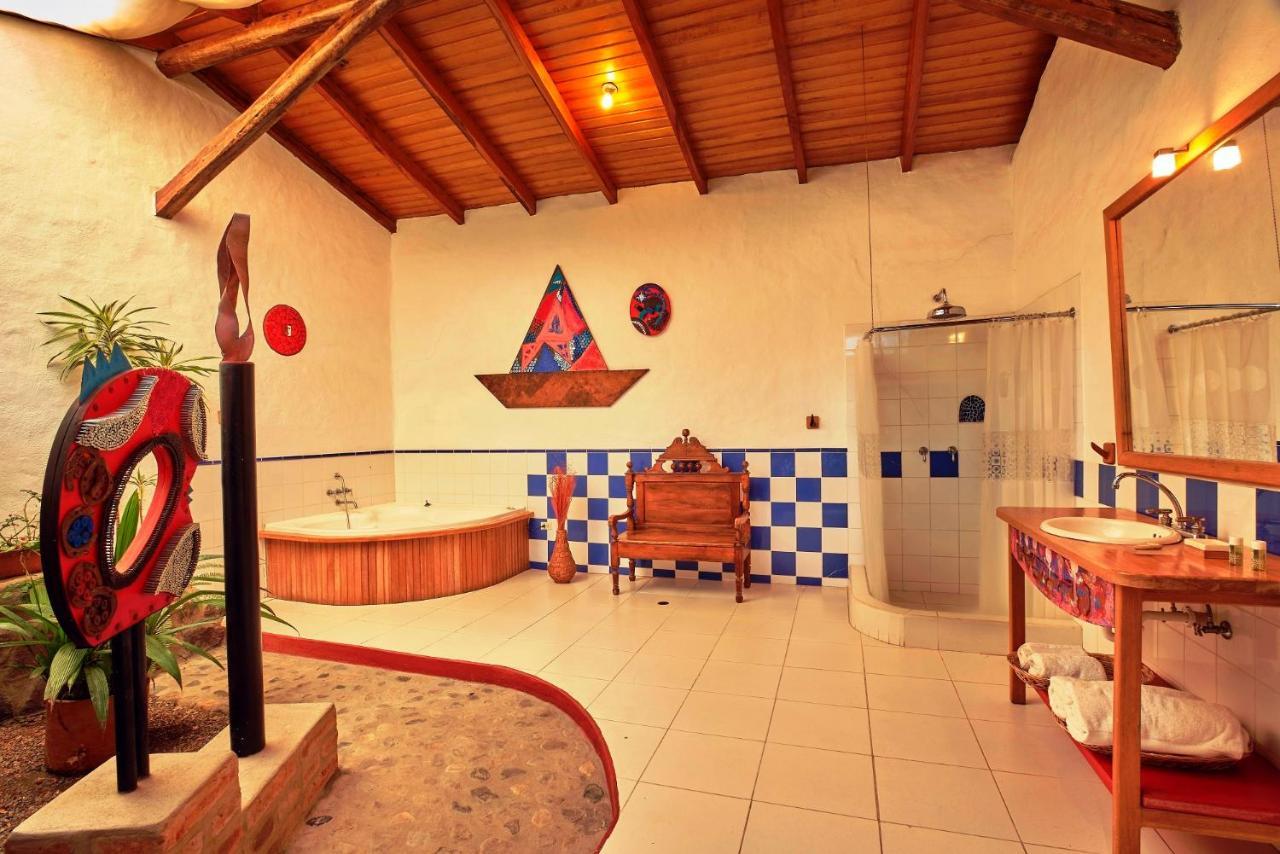 Hosteria Museart Pantavi Tumbabiro Esterno foto