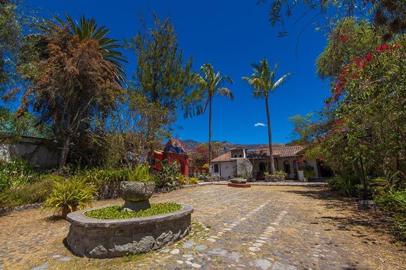 Hosteria Museart Pantavi Tumbabiro Esterno foto